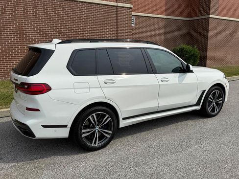Used 2021 BMW X7 M50i AWD/4WD image 13