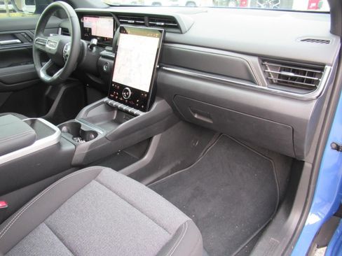 Used 2026 GMC Terrain Elevation w/ Black Edition FWD image 11