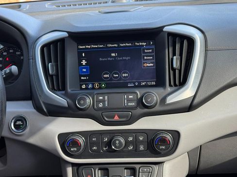 Used 2020 GMC Terrain SLT w/ Preferred Package image 13