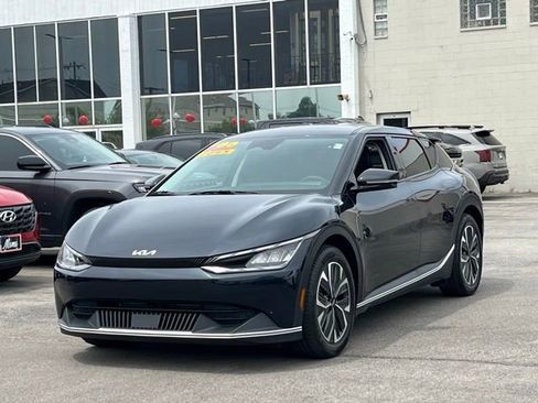 Certified 2024 Kia EV6 Light RWD image 5