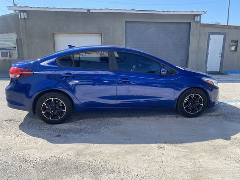 Used 2018 Kia Forte LX FWD image 8