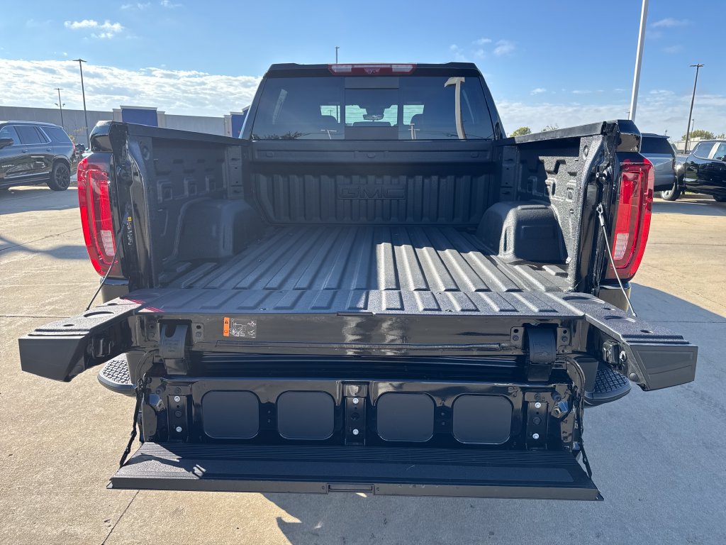 New 2026 GMC Sierra 1500 AT4 w/ AT4 Premium Package AWD/4WD image 12