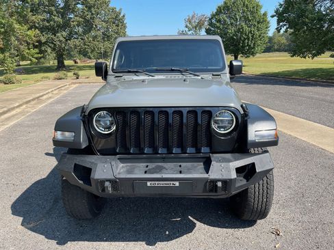 Used 2020 Jeep Wrangler Sport image 8