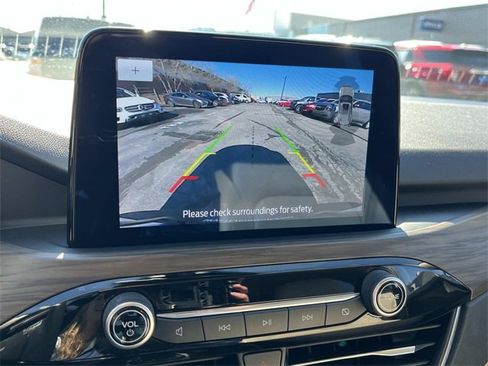 Certified 2020 Ford Escape Titanium image 37