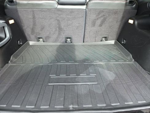 Used 2015 Jeep Cherokee Trailhawk AWD/4WD image 25