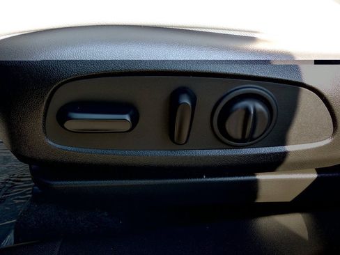 Used 2020 Buick Encore GX Select FWD image 21