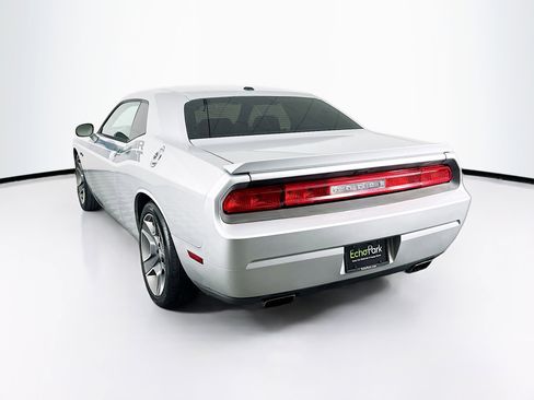 Used 2012 Dodge Challenger R/T image 5
