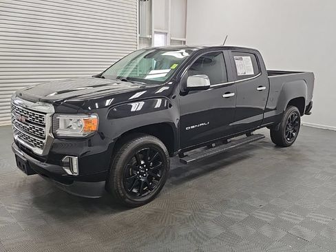 Used 2022 GMC Canyon Denali w/ Denali Black Edition Package AWD/4WD image 5