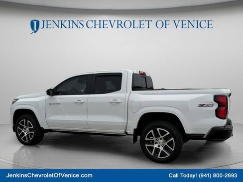Used 2023 Chevrolet Colorado Z71 w/ Z71 Convenience Package 2 AWD/4WD image 2