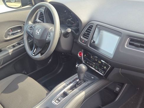 Used 2022 Honda HR-V EX image 8