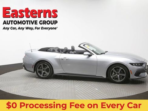 Used 2025 Ford Mustang Premium RWD image 43
