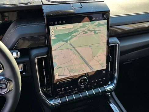 New 2026 GMC Yukon XL Elevation w/ Elevation Premium Package image 19