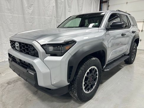 Used 2025 Toyota 4Runner TRD Off-Road image 3