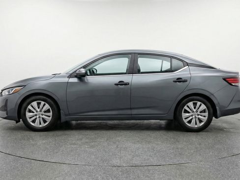 Used 2025 Nissan Sentra S image 5