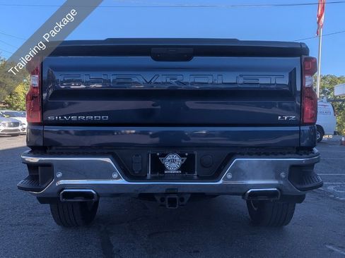 Used 2021 Chevrolet Silverado 1500 LTZ w/ Z71 Off-Road Package AWD/4WD image 11