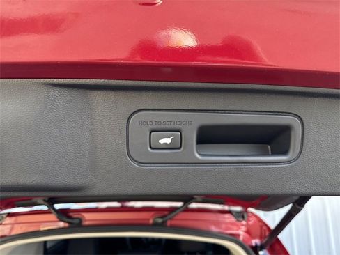 New 2025 Honda Pilot Touring image 32