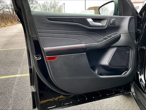 Certified 2023 Ford Escape ST-Line Select w/ Tech Pack #2 image 21