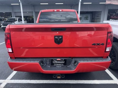 Used 2019 RAM 1500 Express w/ Express Value Package AWD/4WD image 5