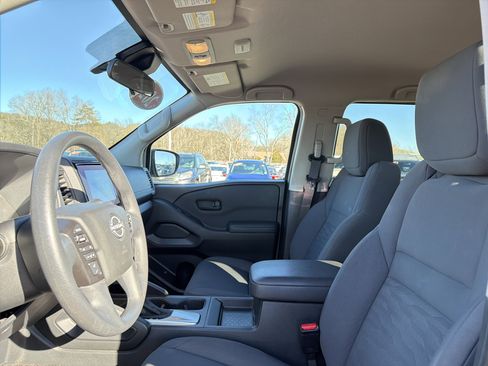 Used 2023 Nissan Frontier S w/ Technology Package image 11