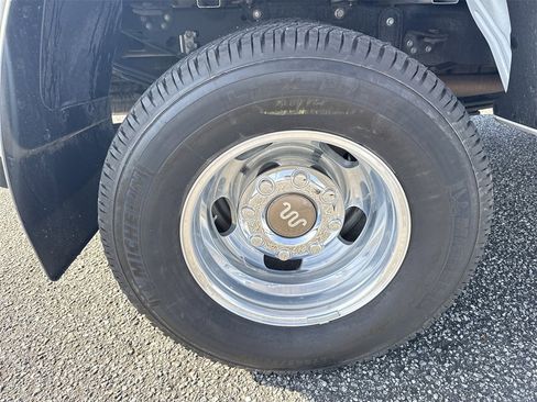 Used 2024 Ford F350 King Ranch w/ Chrome Package image 19