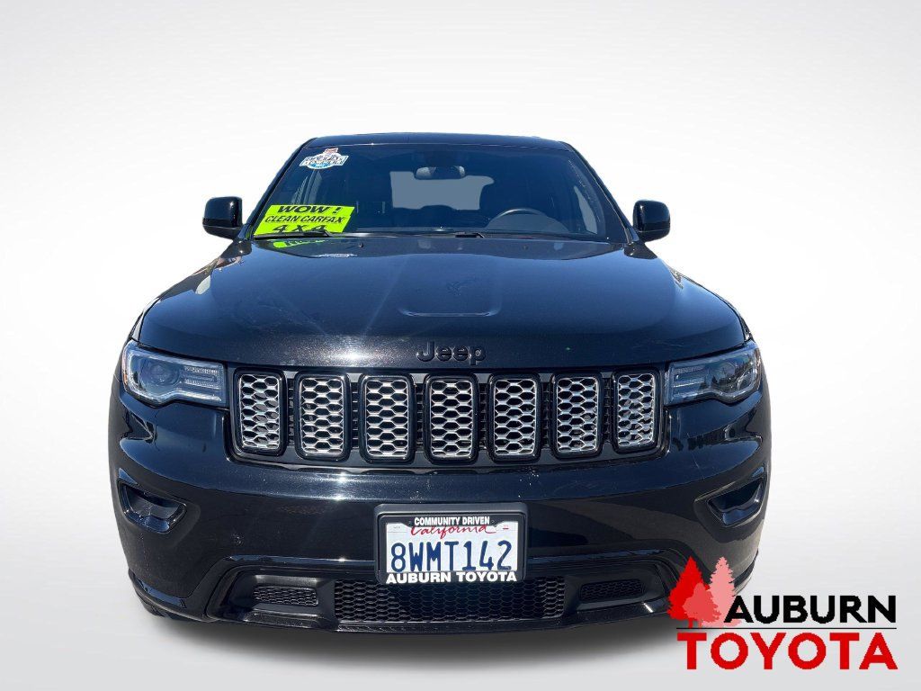 Used 2021 Jeep Grand Cherokee Laredo X AWD/4WD image 2