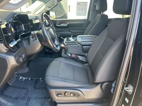 Used 2022 Chevrolet Silverado 1500 LT image 15