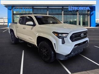 Used 2025 Toyota Tacoma SR5 AWD/4WD video 1