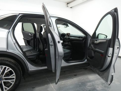 Used 2022 Ford Escape SEL image 27