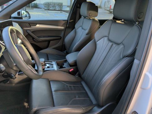 Used 2024 Audi Q5 2.0T Premium image 17