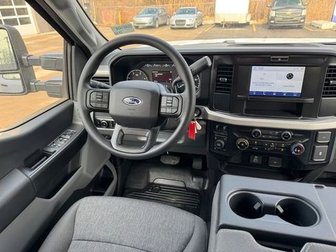 New 2026 Ford F350 XL w/ XL Chrome Package image 15