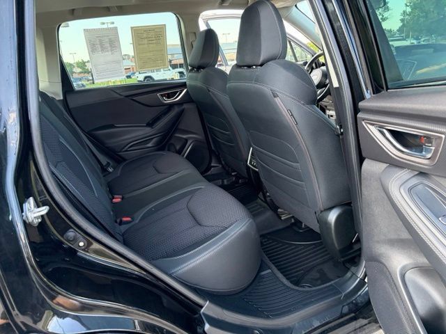 Used 2023 Subaru Forester Premium AWD/4WD image 18