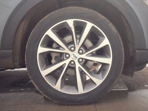 Used 2025 Ford Explorer Platinum w/ Ultimate Package image 23