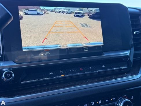 Used 2022 GMC Sierra 1500 Elevation image 21