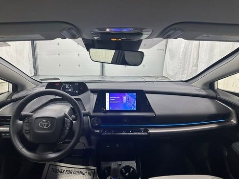 Used 2025 Toyota Prius XLE image 43