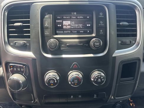 Used 2024 RAM 1500 Warlock RWD image 25