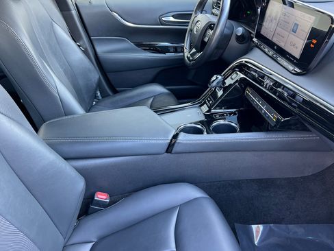 Used 2021 Toyota Mirai XLE image 15