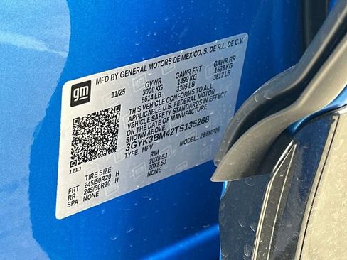 New 2026 Cadillac Optiq Luxury 1 image 18