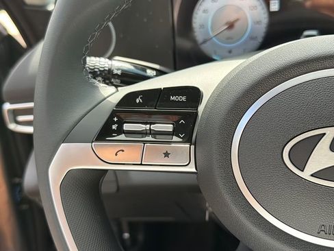 New 2026 Hyundai Elantra Limited image 30