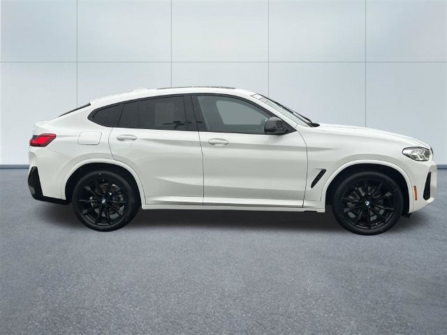 Certified 2024 BMW X4 xDrive30i w/ Premium Package AWD/4WD image 5