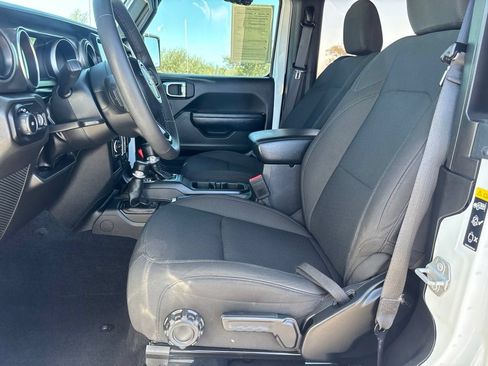Used 2023 Jeep Wrangler Sport AWD/4WD image 11