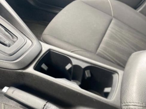 Used 2017 Ford Focus SE image 27