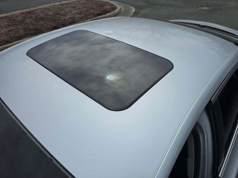 Used 2014 Lincoln MKZ AWD w/ Equipment Group 102A Reserve image 9