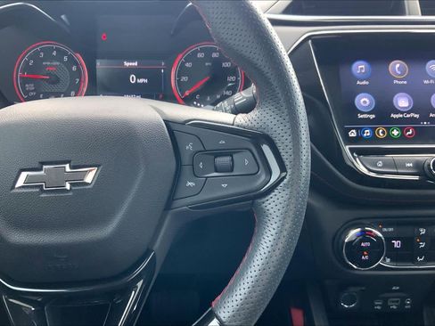 Used 2021 Chevrolet TrailBlazer RS w/ Technology Package image 21