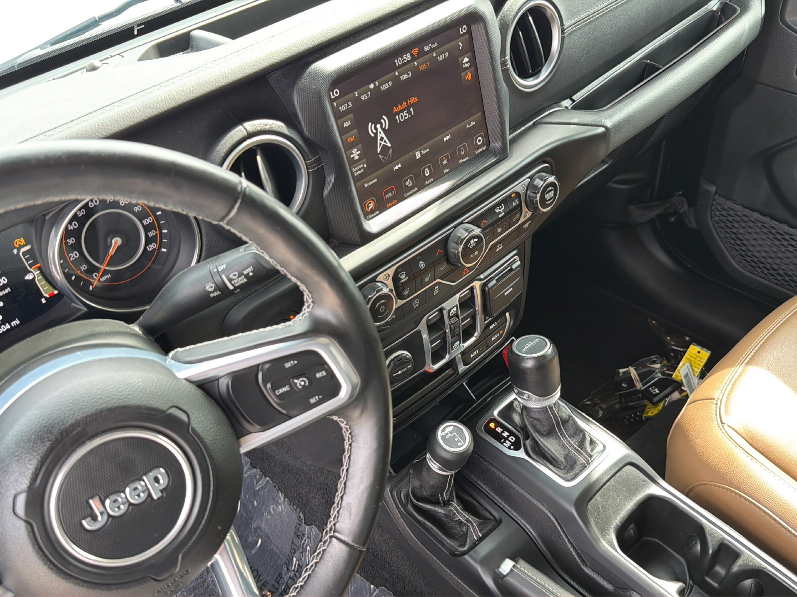 Used 2021 Jeep Gladiator Overland AWD/4WD image 21
