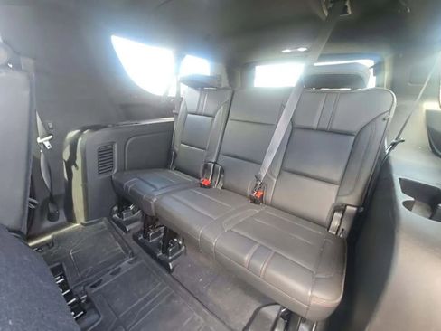 Used 2021 Chevrolet Suburban RST w/ Luxury Package RWD image 48
