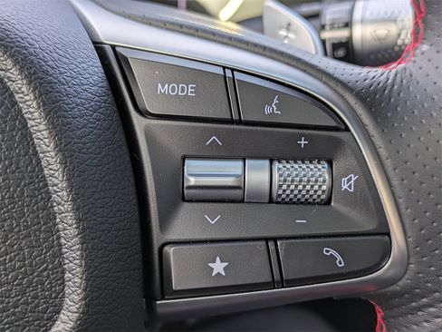 Used 2025 Genesis G70 3.3T Advanced image 25