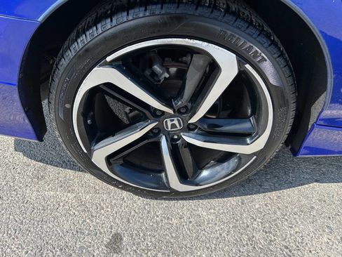 Used 2018 Honda Accord Sport image 20