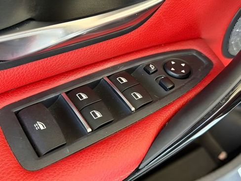 Used 2018 BMW 430i Convertible image 15