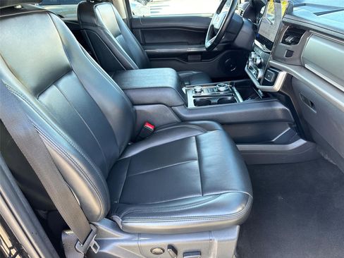 Certified 2024 Ford Expedition Max XLT AWD/4WD image 18