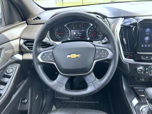 Certified 2023 Chevrolet Traverse LT w/ LT Premium Package AWD/4WD image 12